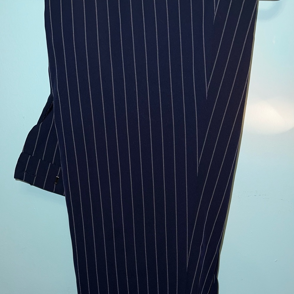 A new day stretched straight leg stripped pants , Size L
